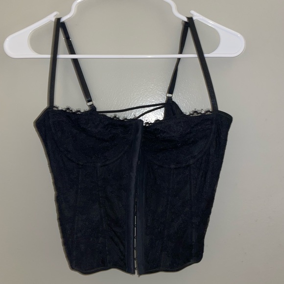 Urban Outfitters corset lookalike - Picture 3 of 5